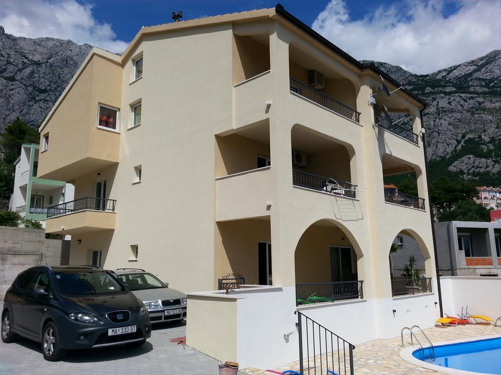 Apartments Fiona - Away From City Crowds Makarska Phòng bức ảnh